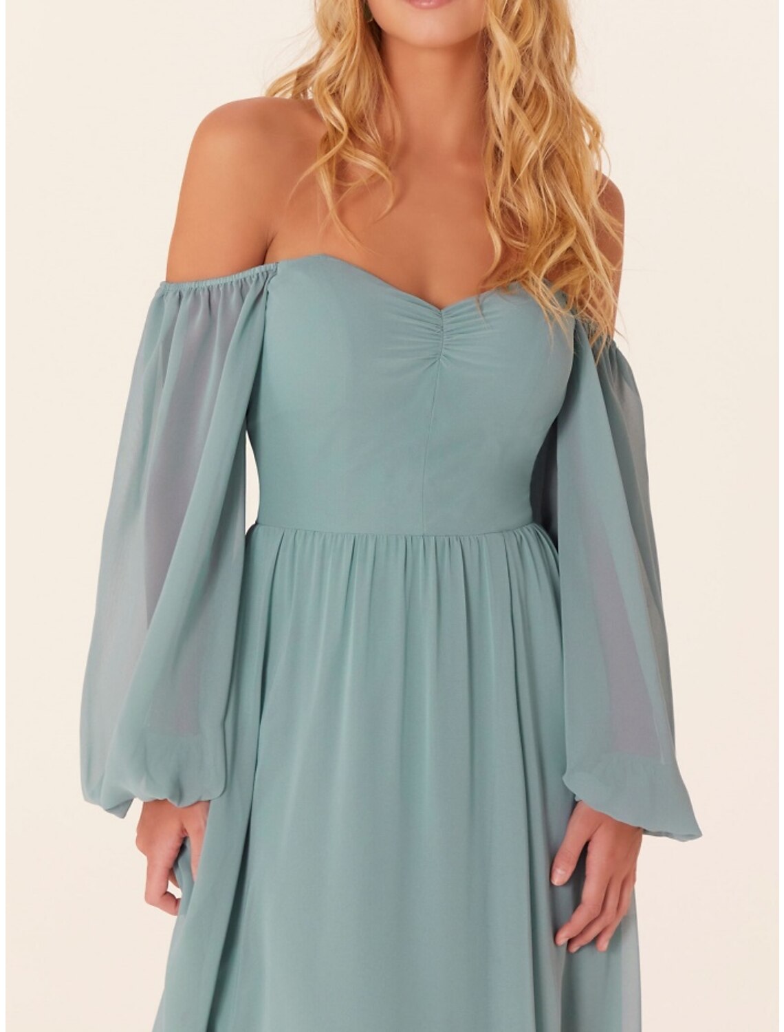 Abito da damigella d'onore a trapezio, scollo quadrato, maniche lunghe, elegante, strascico a ruota in chiffon con spacco frontale e arricciature